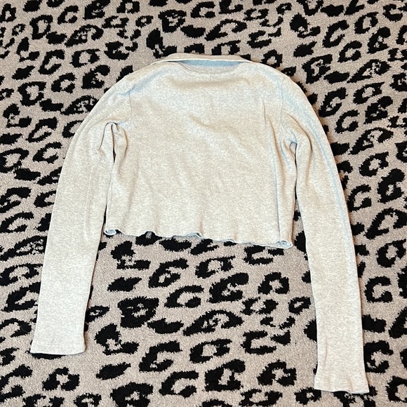 Brandy Melville ribbed button up top - Picture 3 of 6